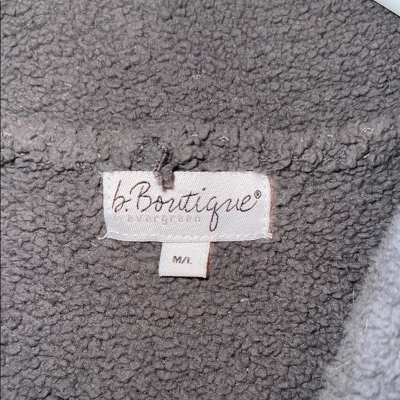 Cozy Gray Open-Front Sweater - Picture 2 of 3